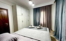 The “Roman Market” Lux Apartment